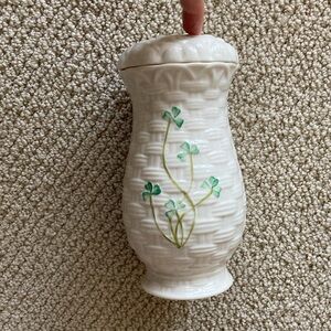 Belleek Ireland Kylemore 7” Vase Green Cream Vintage Collectible Thatched Woven